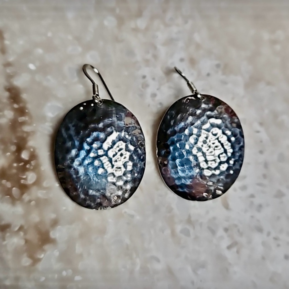 😍925 Silver Hammered design Earrings😍